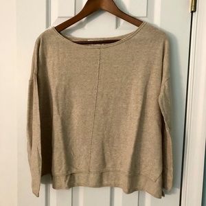 H&M Label of Graded Goods Top